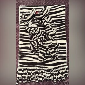 Zebra Print Gloves & Scarf